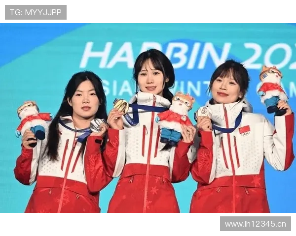 中国队雪上再夺自由式空中铜牌